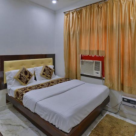 Family Hotel By Pg International Nowe Delhi Zewnętrze zdjęcie