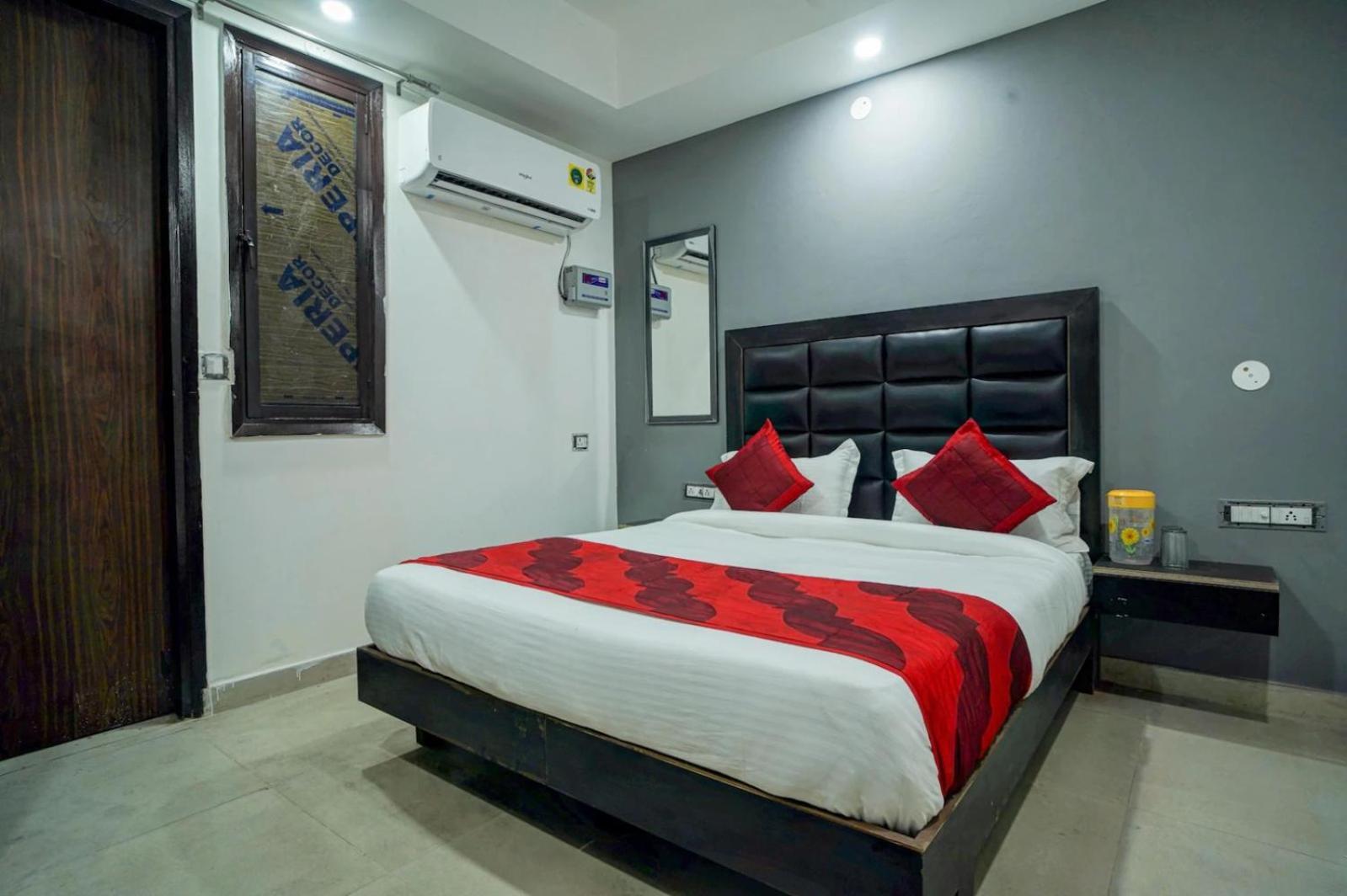 Family Hotel By Pg International Nowe Delhi Zewnętrze zdjęcie