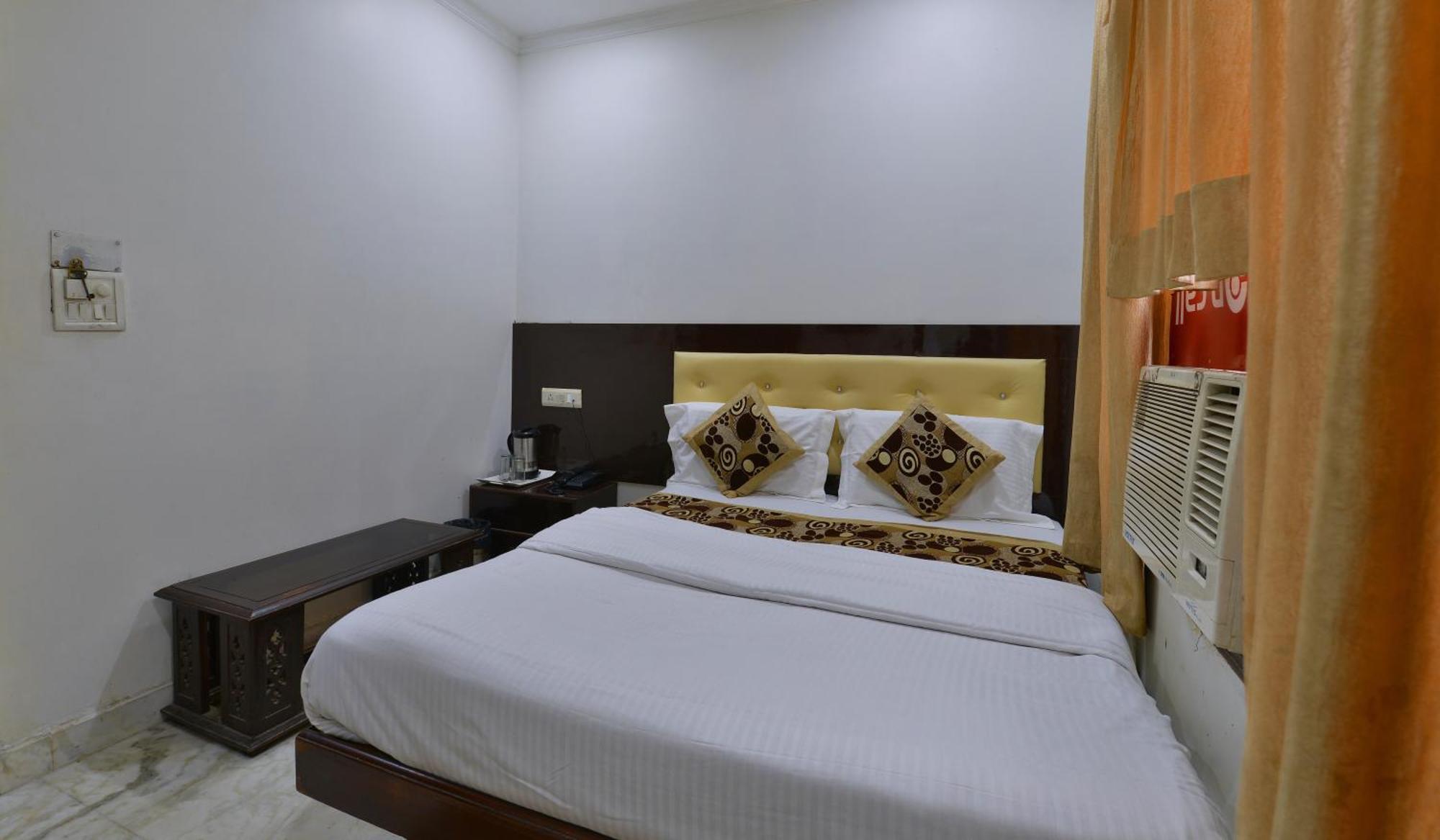 Family Hotel By Pg International Nowe Delhi Zewnętrze zdjęcie